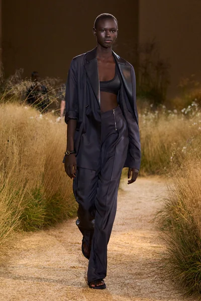 Look 42